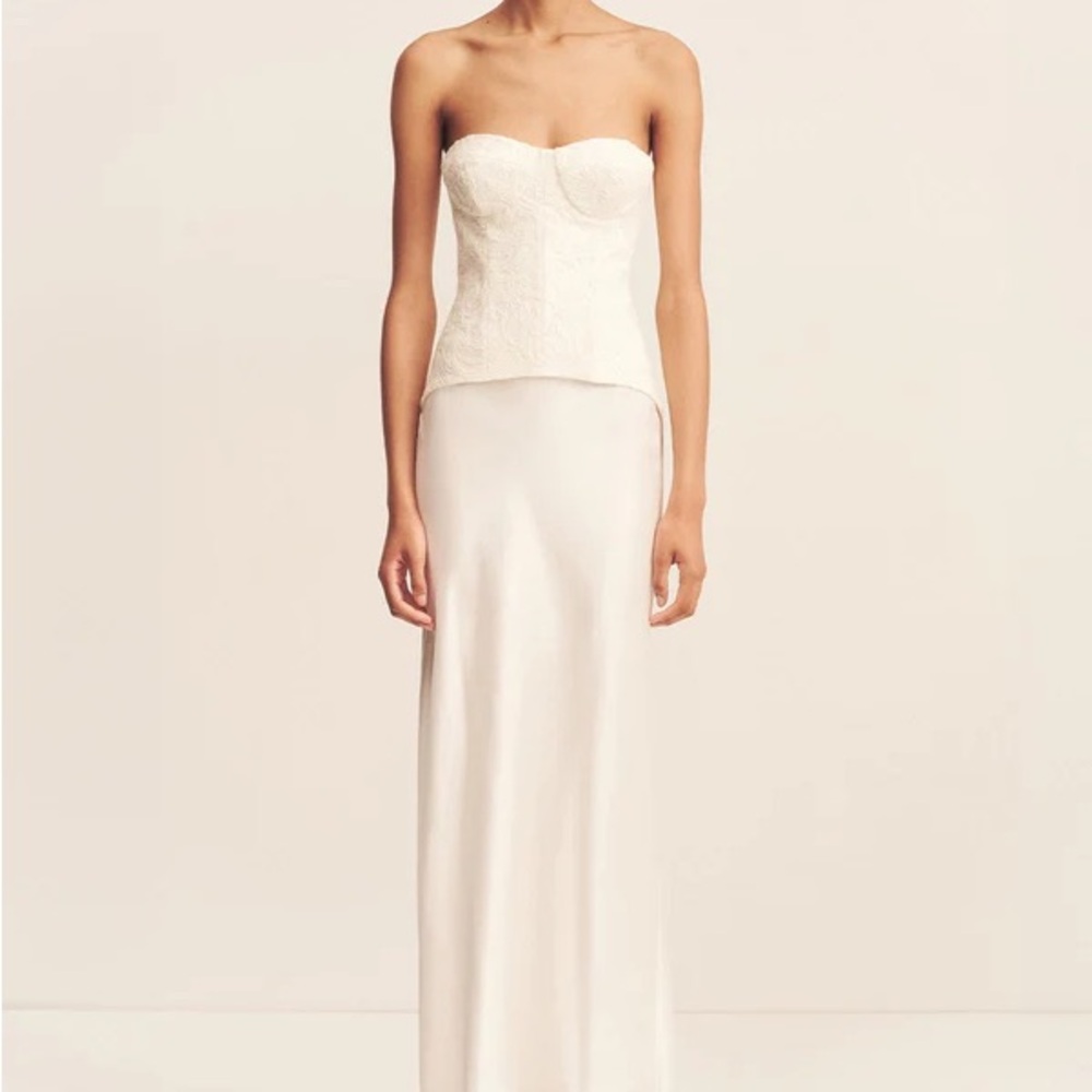 Luminous Lace Strapless Bustier - ivory